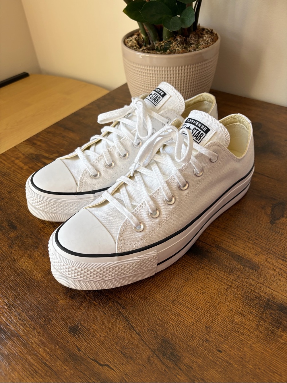 CONVERSE Chuck Taylor All Star Lift Platform Womens Low Top Shoes - Picture 5 of 5